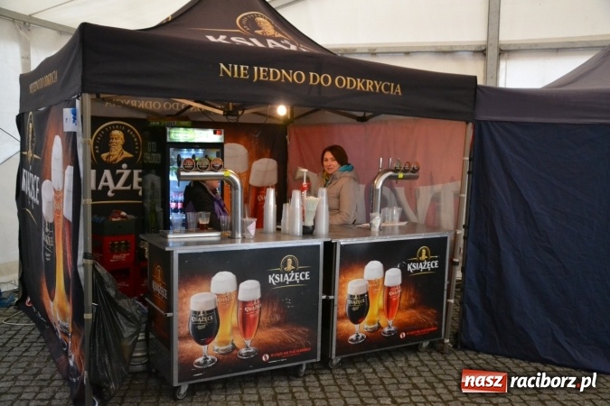 Zdjęcie w galerii na portalu naszraciborz.pl: I Festiwal Piw Rzemieślniczych na Zamku Piastowskim - dzień pierwszy  wiadomości z regionu