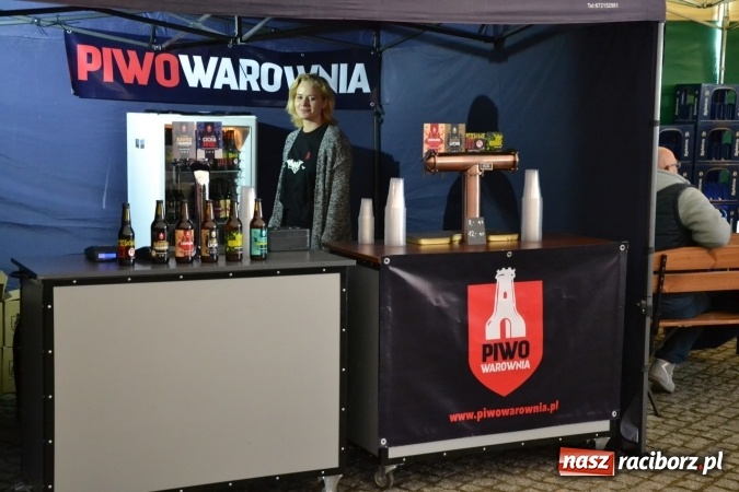 Zdjęcie w galerii na portalu naszraciborz.pl: I Festiwal Piw Rzemieślniczych na Zamku Piastowskim - dzień pierwszy  wiadomości z regionu