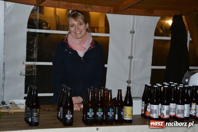 Zdjęcie w galerii na portalu naszraciborz.pl: I Festiwal Piw Rzemieślniczych na Zamku Piastowskim - dzień pierwszy  wiadomości z regionu