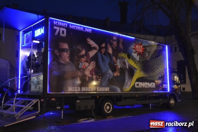 Zdjęcie w galerii na portalu naszraciborz.pl: I Festiwal Piw Rzemieślniczych na Zamku Piastowskim - dzień pierwszy  wiadomości z regionu