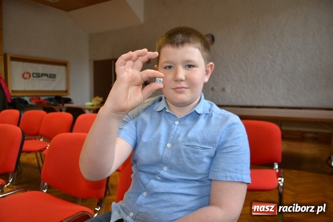 Zdjęcie w galerii na portalu naszraciborz.pl: Ciało stałe, ciecz czy gaz? Zajęcia na Krzyżanowickim Uniwersytecie Dziecięcym  wiadomości z regionu