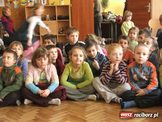 Zdjęcie w galerii na portalu naszraciborz.pl: Trzynastka pamięta o babciach i dziadkach wiadomości z regionu