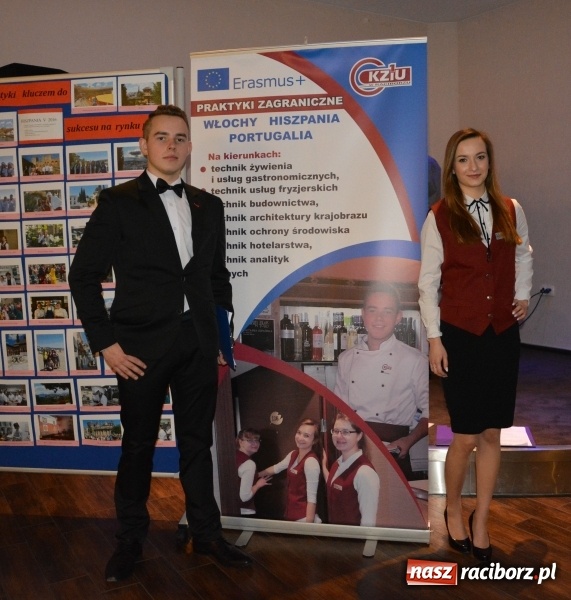 Zdjęcie w galerii na portalu naszraciborz.pl: Ośmiornica z musem selerowym, gazpacho, bruschetta i paella z krewetkami na konferencji CKZiU nr 1 wiadomości z regionu