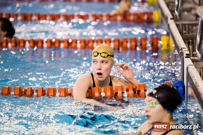 Zdjęcie w galerii na portalu naszraciborz.pl: Drugi dzień zmagań pływaków w H2Ostróg wiadomości z regionu