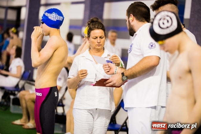Zdjęcie w galerii na portalu naszraciborz.pl: Drugi dzień zmagań pływaków w H2Ostróg wiadomości z regionu