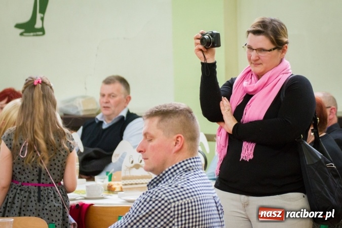 Zdjęcie w galerii na portalu naszraciborz.pl: W Borucinie już świątecznie. Szkoła zorganizowała kiermasz wielkanocny wiadomości z regionu