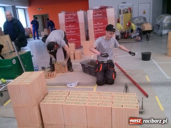 Zdjęcie w galerii na portalu naszraciborz.pl: Sukces raciborskich techników budownictwa w Ostrawie wiadomości z regionu