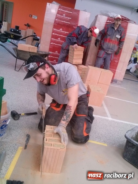 Zdjęcie w galerii na portalu naszraciborz.pl: Sukces raciborskich techników budownictwa w Ostrawie wiadomości z regionu