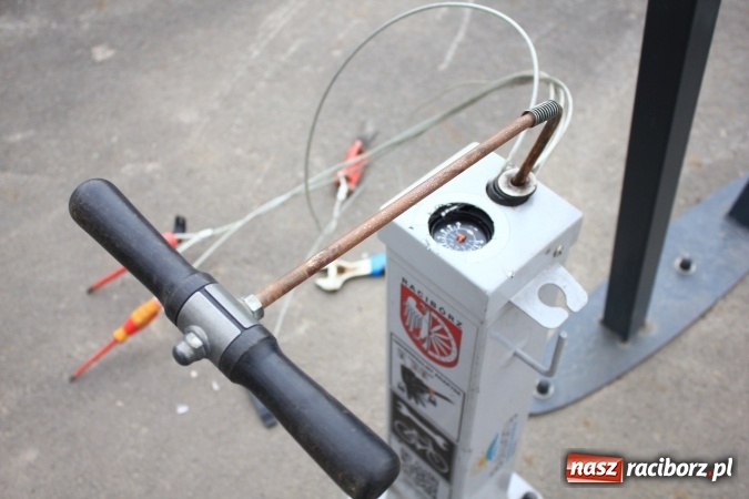 Zdjęcie w galerii na portalu naszraciborz.pl: Wandale zniszczyli sprzęt przy plaży miejskiej! wiadomości z regionu