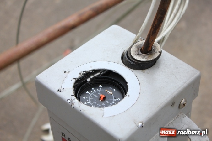 Zdjęcie w galerii na portalu naszraciborz.pl: Wandale zniszczyli sprzęt przy plaży miejskiej! wiadomości z regionu