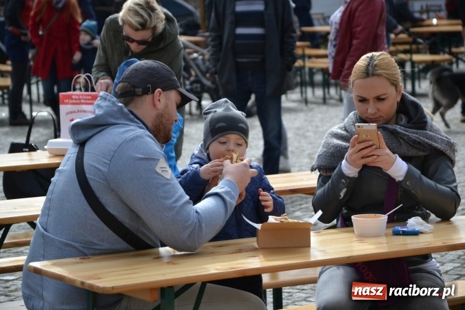 Zdjęcie w galerii na portalu naszraciborz.pl: I Festiwal Piw Rzemieślniczych na Zamku Piastowskim za nami  wiadomości z regionu