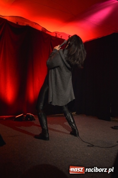 Zdjęcie w galerii na portalu naszraciborz.pl: Pierwszy stand-up w Raciborzu - Katarzyna Piasecka wystąpiła na Końcu Świata wiadomości z regionu