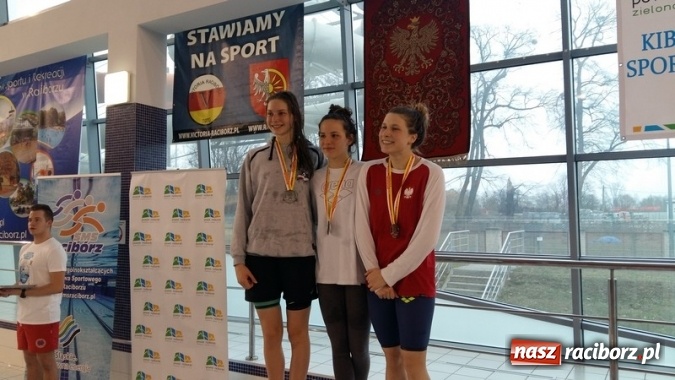 Zdjęcie w galerii na portalu naszraciborz.pl: Pływanie. Gimnazjum Mistrzostwa Sportowego na podium  wiadomości z regionu