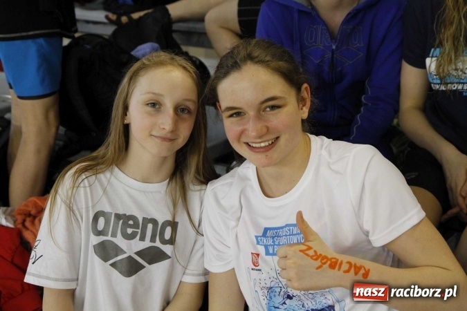 Zdjęcie w galerii na portalu naszraciborz.pl: Pływanie. Gimnazjum Mistrzostwa Sportowego na podium  wiadomości z regionu