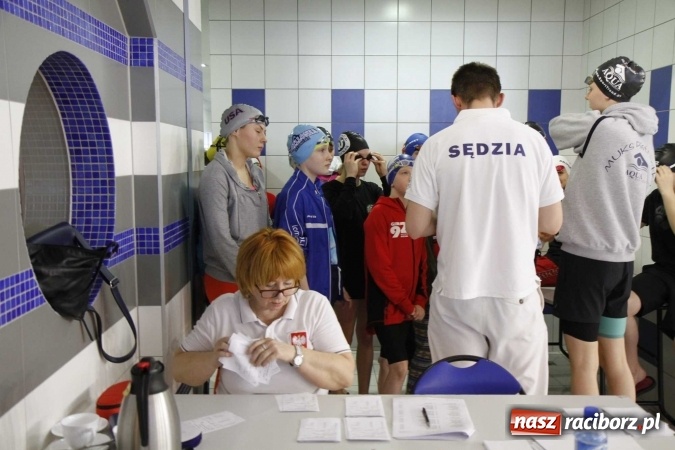 Zdjęcie w galerii na portalu naszraciborz.pl: Pływanie. Gimnazjum Mistrzostwa Sportowego na podium  wiadomości z regionu