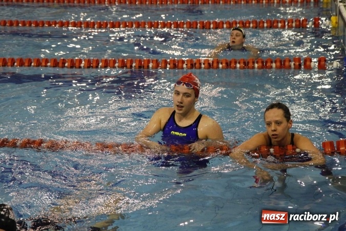 Zdjęcie w galerii na portalu naszraciborz.pl: Pływanie. Gimnazjum Mistrzostwa Sportowego na podium  wiadomości z regionu