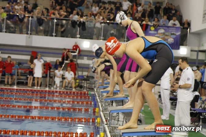 Zdjęcie w galerii na portalu naszraciborz.pl: Pływanie. Gimnazjum Mistrzostwa Sportowego na podium  wiadomości z regionu