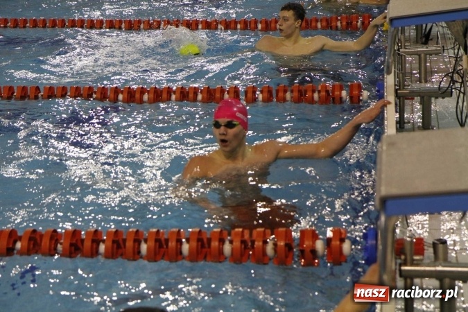 Zdjęcie w galerii na portalu naszraciborz.pl: Pływanie. Gimnazjum Mistrzostwa Sportowego na podium  wiadomości z regionu