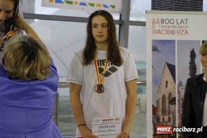 Zdjęcie w galerii na portalu naszraciborz.pl: Pływanie. Gimnazjum Mistrzostwa Sportowego na podium  wiadomości z regionu