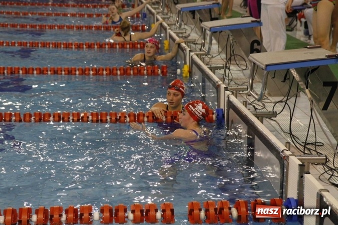 Zdjęcie w galerii na portalu naszraciborz.pl: Pływanie. Gimnazjum Mistrzostwa Sportowego na podium  wiadomości z regionu