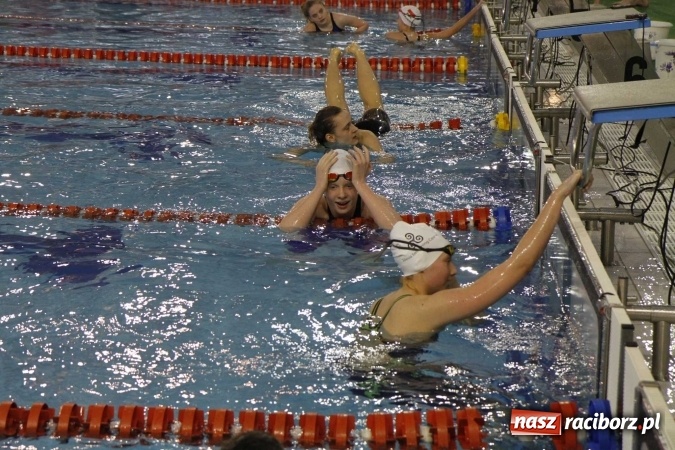 Zdjęcie w galerii na portalu naszraciborz.pl: Pływanie. Gimnazjum Mistrzostwa Sportowego na podium  wiadomości z regionu