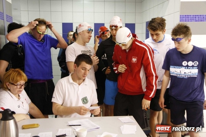 Zdjęcie w galerii na portalu naszraciborz.pl: Pływanie. Gimnazjum Mistrzostwa Sportowego na podium  wiadomości z regionu