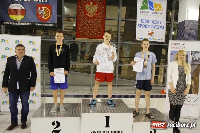 Zdjęcie w galerii na portalu naszraciborz.pl: Pływanie. Gimnazjum Mistrzostwa Sportowego na podium  wiadomości z regionu