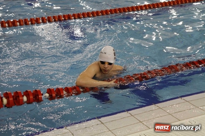 Zdjęcie w galerii na portalu naszraciborz.pl: Pływanie. Gimnazjum Mistrzostwa Sportowego na podium  wiadomości z regionu