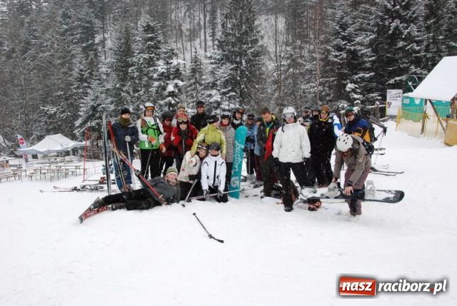Zdjęcie w galerii na portalu naszraciborz.pl: Raciborskie I LO na nartach i snowboardzie wiadomości z regionu