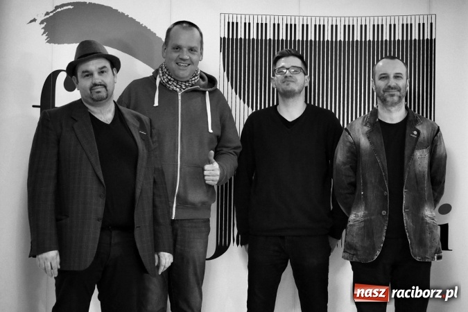 Zdjęcie w galerii na portalu naszraciborz.pl: Jazzowe brzmienia na deskach Raciborskiego Centrum Kultury żywiołowo przyjęte przez publiczność wiadomości z regionu