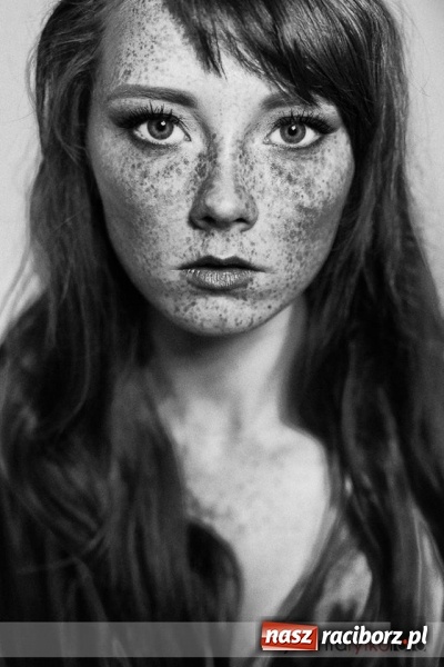 Zdjęcie w galerii na portalu naszraciborz.pl: Z Kuźni Raciborskiej na okładki magazynów! Wywiad z fotomodelką Magdaleną Przybyłą wiadomości z regionu