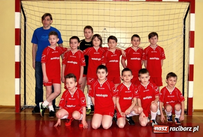 Zdjęcie w galerii na portalu naszraciborz.pl: W Nędzy młodzi piłkarze rywalizowali o puchar przewodniczącego wiadomości z regionu