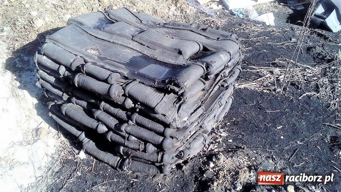 Zdjęcie w galerii na portalu naszraciborz.pl: Nielegalne wysypisko śmieci w Ligocie Tworkowskiej - Społeczna Straż Rybacka prosi o pomoc w ujęciu sprawców!  wiadomości z regionu