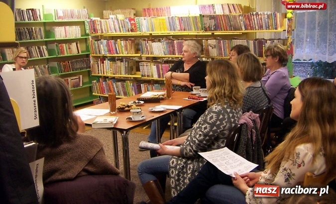 Zdjęcie w galerii na portalu naszraciborz.pl: Popołudnie z książką... i nie tylko w bibliotece  wiadomości z regionu