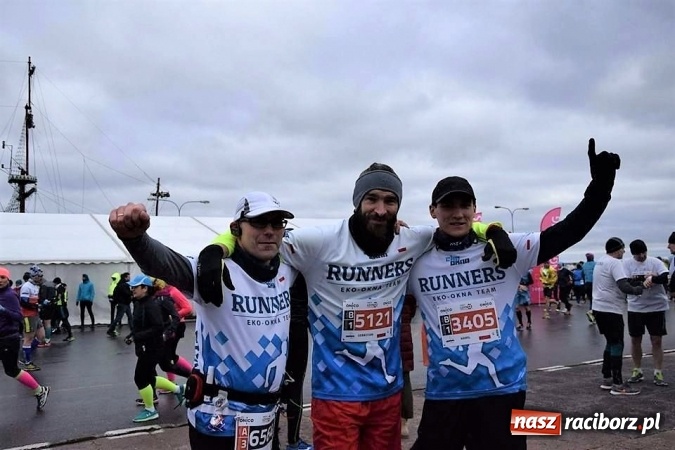 Zdjęcie w galerii na portalu naszraciborz.pl: Ekorunnersi pobiegli w ONICO Gdynia P&oacute;łmaraton wiadomości z regionu