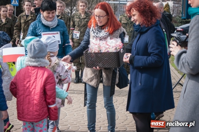 Zdjęcie w galerii na portalu naszraciborz.pl: Raciborskie rondo nosi od dziś imię Żołnierzy Niezłomnych wiadomości z regionu