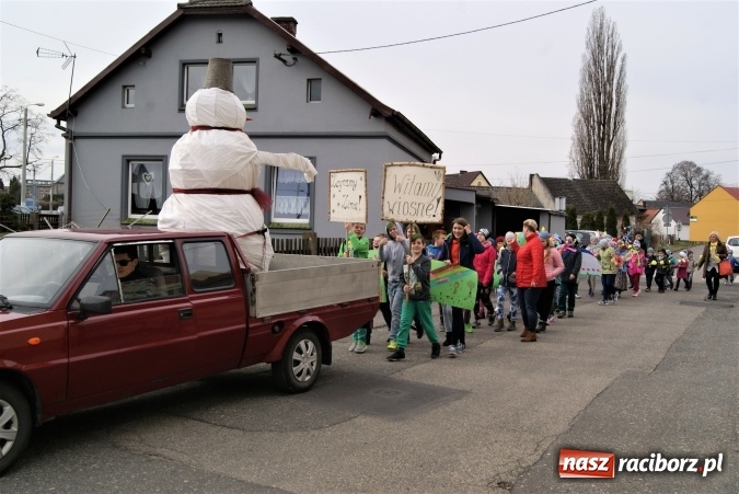 Zdjęcie w galerii na portalu naszraciborz.pl: Ognisty bałwan w Raciborzu-Studziennej  wiadomości z regionu