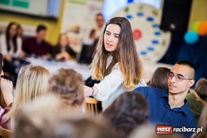 Zdjęcie w galerii na portalu naszraciborz.pl: Powitanie wiosny z Ekonomikiem wiadomości z regionu