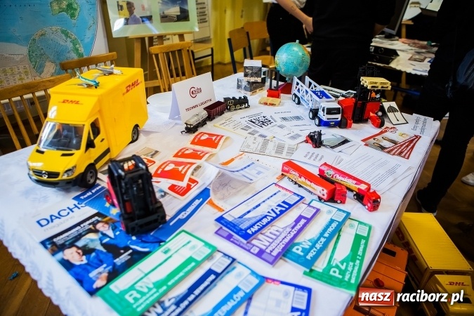 Zdjęcie w galerii na portalu naszraciborz.pl: Powitanie wiosny z Ekonomikiem wiadomości z regionu