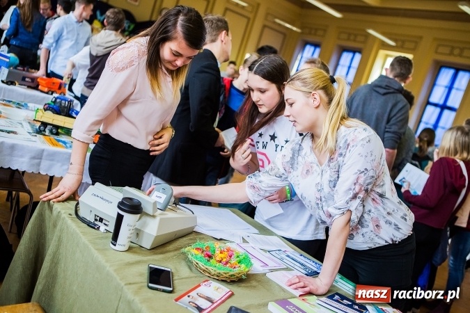 Zdjęcie w galerii na portalu naszraciborz.pl: Powitanie wiosny z Ekonomikiem wiadomości z regionu