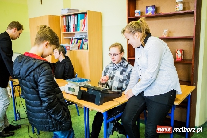 Zdjęcie w galerii na portalu naszraciborz.pl: Powitanie wiosny z Ekonomikiem wiadomości z regionu