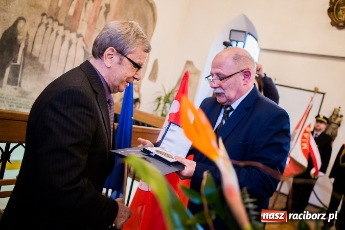 Zdjęcie w galerii na portalu naszraciborz.pl: 800-lecie praw miejskich Raciborza. Uroczysta Sesja Rady Miasta murach Muzeum FOTO wiadomości z regionu