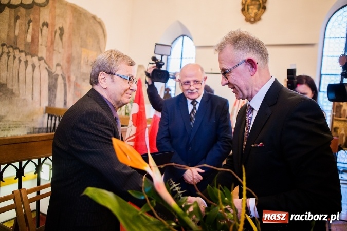 Zdjęcie w galerii na portalu naszraciborz.pl: 800-lecie praw miejskich Raciborza. Uroczysta Sesja Rady Miasta murach Muzeum FOTO wiadomości z regionu