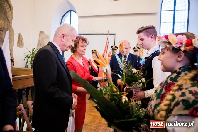 Zdjęcie w galerii na portalu naszraciborz.pl: 800-lecie praw miejskich Raciborza. Uroczysta Sesja Rady Miasta murach Muzeum FOTO wiadomości z regionu