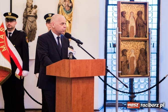 Zdjęcie w galerii na portalu naszraciborz.pl: 800-lecie praw miejskich Raciborza. Uroczysta Sesja Rady Miasta murach Muzeum FOTO wiadomości z regionu