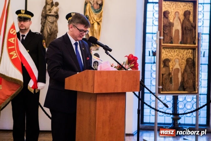 Zdjęcie w galerii na portalu naszraciborz.pl: 800-lecie praw miejskich Raciborza. Uroczysta Sesja Rady Miasta murach Muzeum FOTO wiadomości z regionu