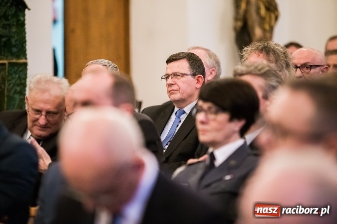 Zdjęcie w galerii na portalu naszraciborz.pl: 800-lecie praw miejskich Raciborza. Uroczysta Sesja Rady Miasta murach Muzeum FOTO wiadomości z regionu