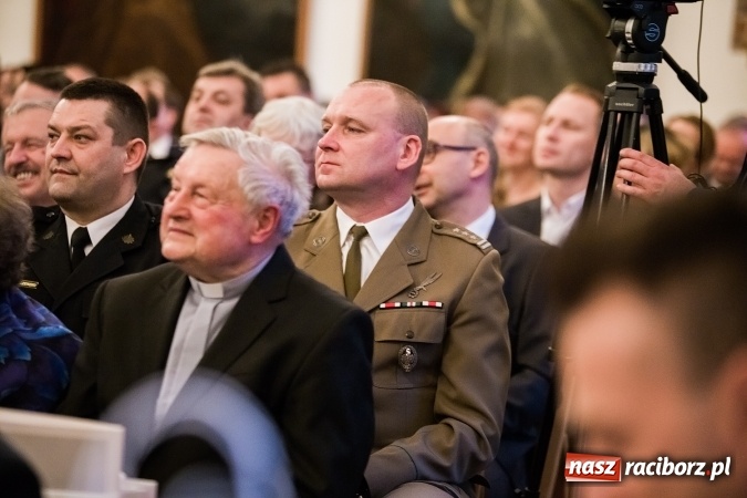Zdjęcie w galerii na portalu naszraciborz.pl: 800-lecie praw miejskich Raciborza. Uroczysta Sesja Rady Miasta murach Muzeum FOTO wiadomości z regionu