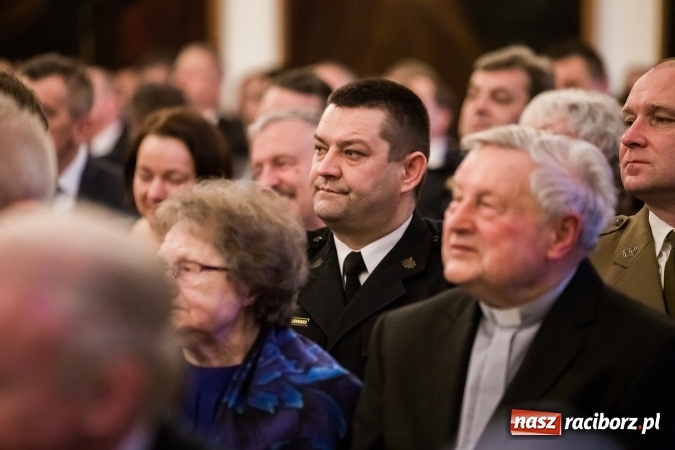 Zdjęcie w galerii na portalu naszraciborz.pl: 800-lecie praw miejskich Raciborza. Uroczysta Sesja Rady Miasta murach Muzeum FOTO wiadomości z regionu
