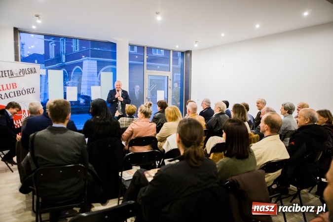 Zdjęcie w galerii na portalu naszraciborz.pl: Spotkanie autorskie Tadeusza Płużańskiego w księgarni Sowa wiadomości z regionu